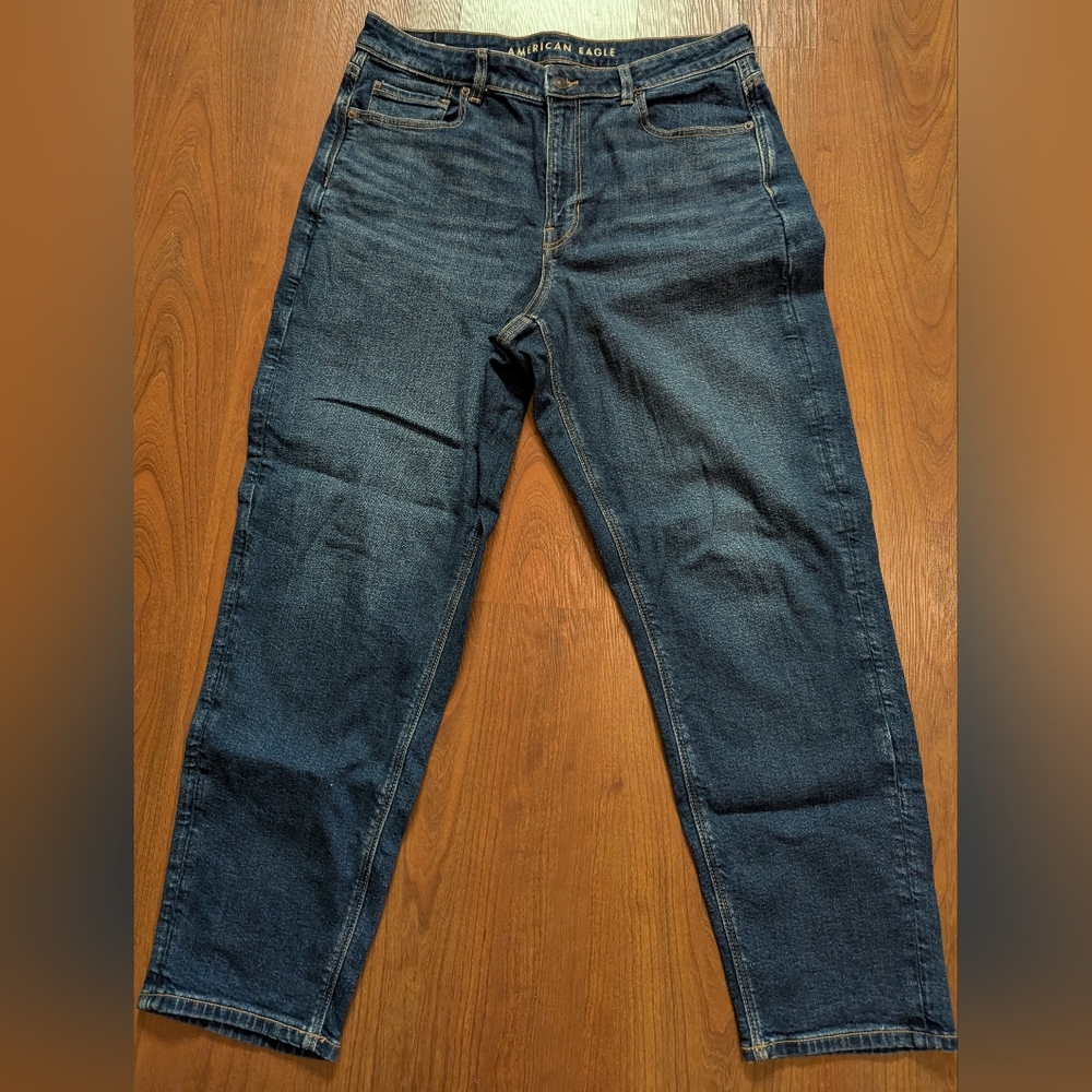 American Eagle Mom Jeans High Rise Size 14 Ankle